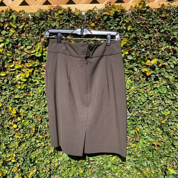 Brown mini skirt, size small - Picture 3 of 4